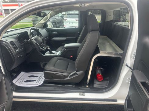 Used 2022 Chevrolet Colorado LT w/ Fleet Safety Package RWD image 13