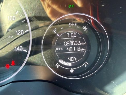 Used 2016 Honda HR-V EX image 11