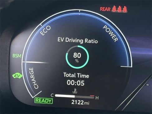 Used 2025 Toyota RAV4 XSE w/ Advanced Technology Package image 17