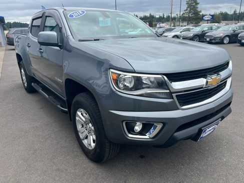 Used 2018 Chevrolet Colorado LT w/ LT Convenience Package AWD/4WD image 5