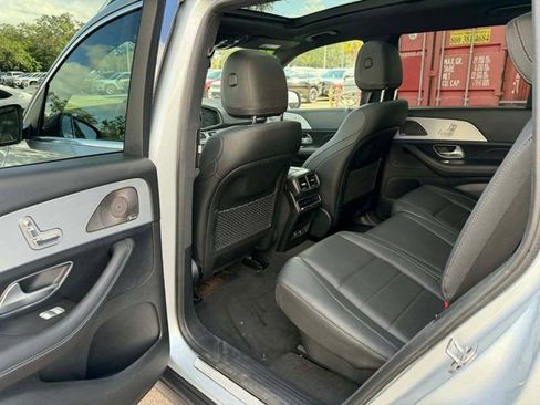 Used 2024 Mercedes-Benz GLS 450 4MATIC image 27