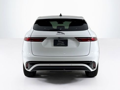 Used 2025 Jaguar F-PACE R-Dynamic S image 4