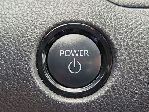 Used 2025 Toyota Camry SE FWD image 33