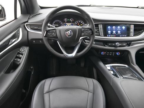 Used 2022 Buick Enclave Essence FWD image 29