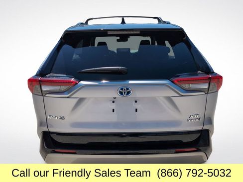 Used 2023 Toyota RAV4 XSE AWD/4WD image 5