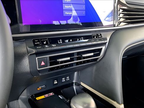 Used 2025 Toyota Camry XSE FWD image 23