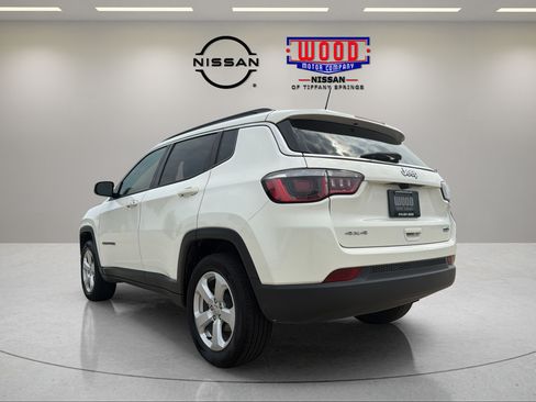 Used 2019 Jeep Compass Latitude w/ Cold Weather Group AWD/4WD image 4