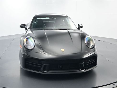 Used 2025 Porsche 911 Carrera image 18