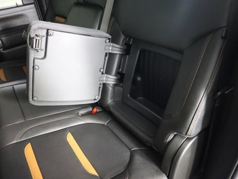 Used 2022 GMC Sierra 2500 AT4 image 69