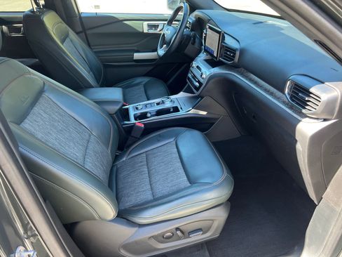 Used 2022 Ford Explorer Timberline image 13