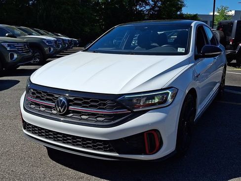 Certified 2024 Volkswagen Jetta GLI Autobahn FWD image 4