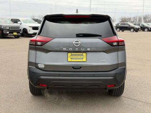 Used 2021 Nissan Rogue S image 7