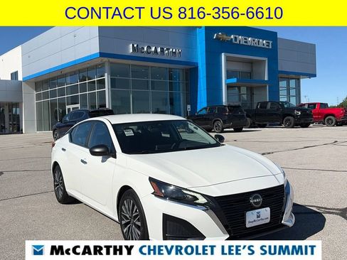 Used 2025 Nissan Altima 2.5 SV FWD image 1