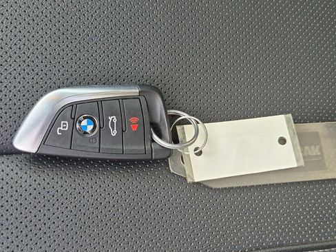 Used 2023 BMW i4 eDrive40 RWD image 33