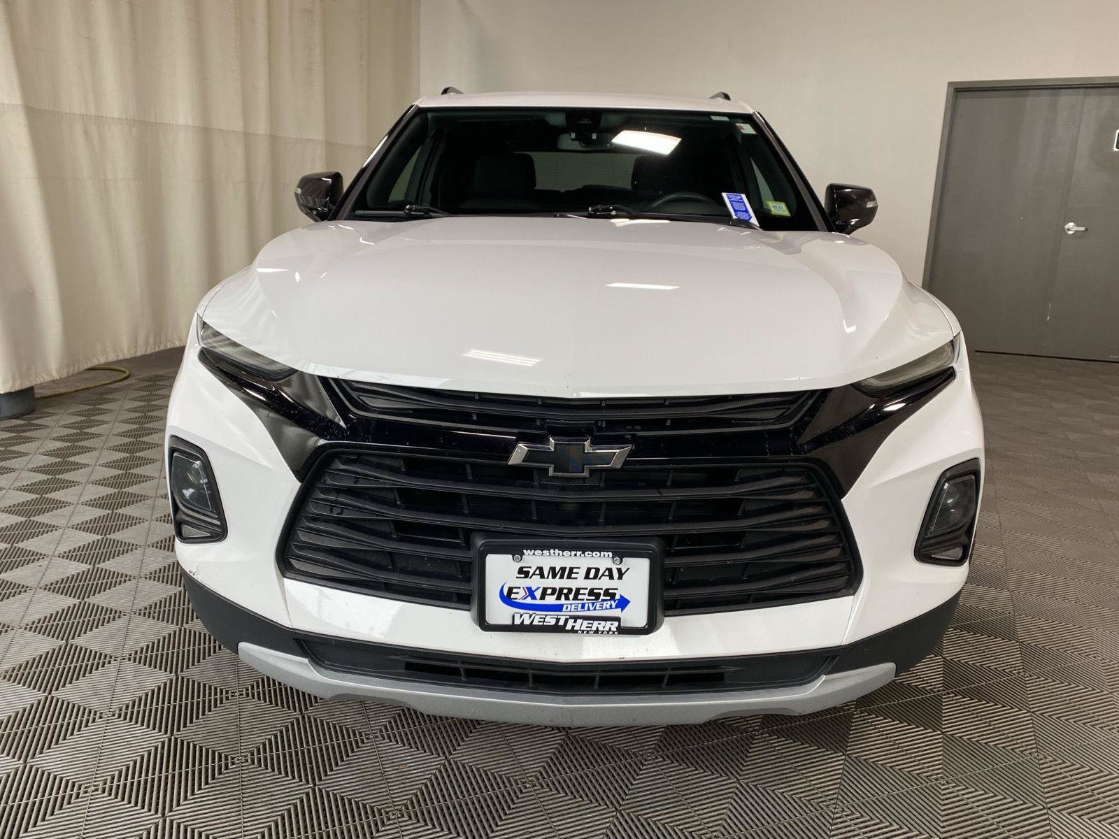 Used 2021 Chevrolet Blazer LT AWD/4WD image 2