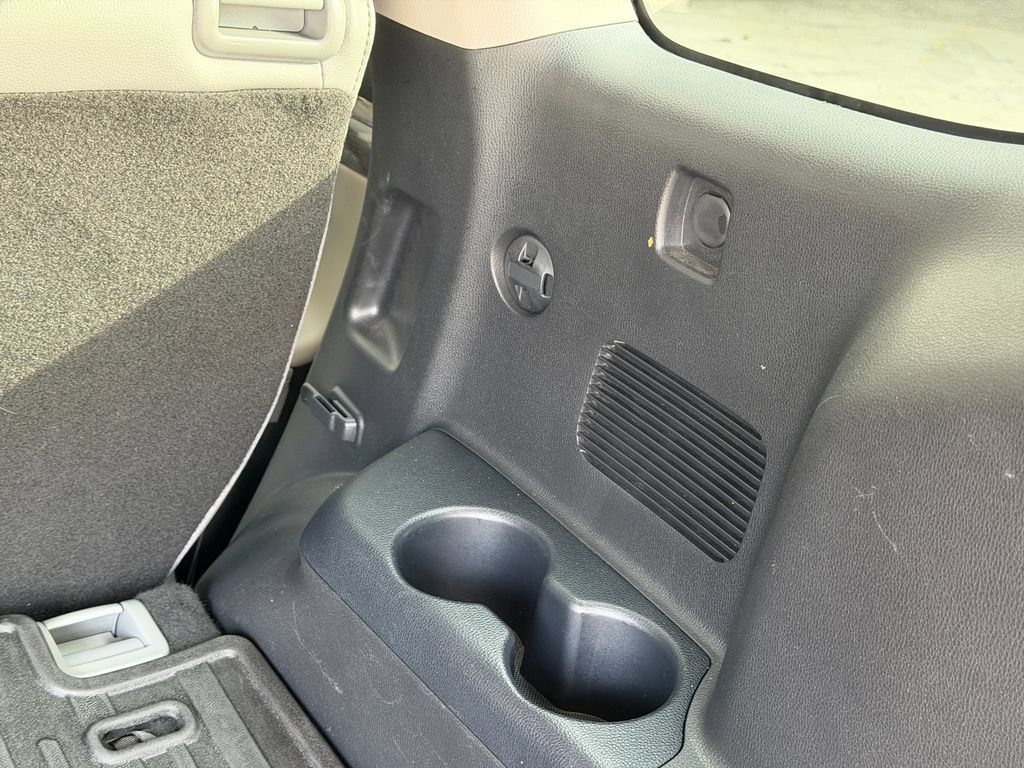 Used 2022 Toyota Highlander Limited AWD/4WD image 28