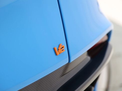 Used 2022 Aston Martin DBS Superleggera Volante RWD image 86