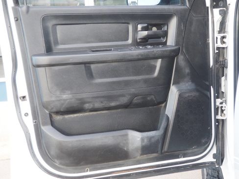 Used 2021 RAM 2500 Tradesman w/ Chrome Appearance Group image 10