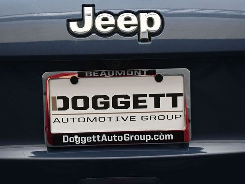 Used 2020 Jeep Grand Cherokee Limited w/ Luxury Group II image 25