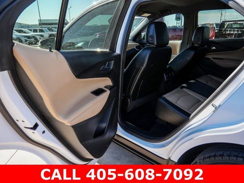 Used 2023 Chevrolet Equinox Premier AWD/4WD image 22