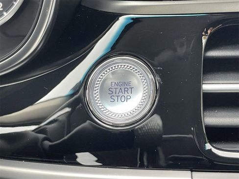 Certified 2025 Genesis G70 2.5T image 24