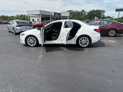 Used 2019 Mercedes-Benz A 220 image 5