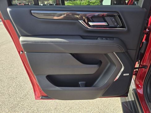 New 2026 GMC Yukon XL Elevation w/ Elevation Premium Package RWD image 33