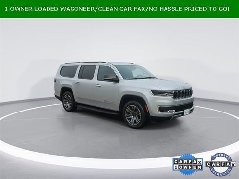 Used 2023 Jeep Wagoneer L Series II image 2