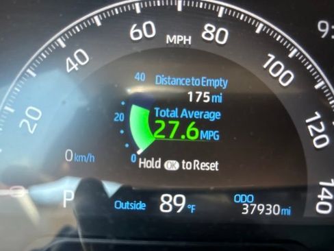 Used 2025 Toyota RAV4 XLE AWD/4WD image 11