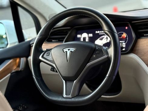 Used 2019 Tesla Model X Long Range image 13