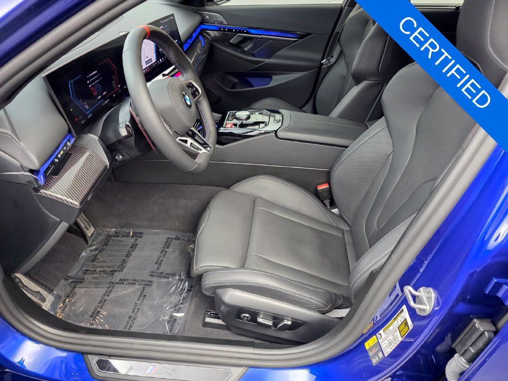 Certified 2025 BMW M5 w/ Carbon Package AWD/4WD image 9