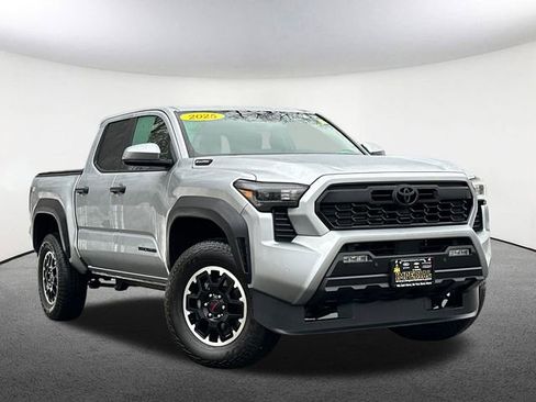 Certified 2025 Toyota Tacoma TRD Off-Road w/ TRD Off Road Upgrade Package image 2