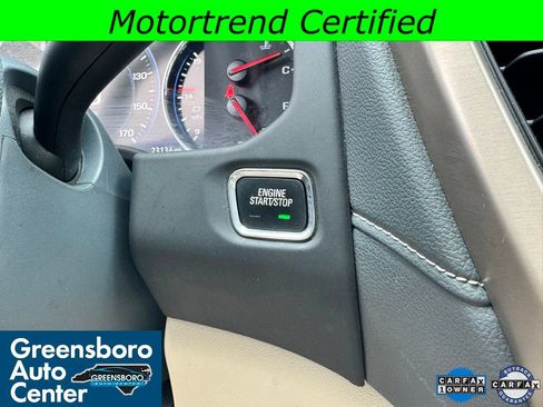 Used 2022 GMC Acadia Denali w/ Denali Technology Package AWD/4WD image 35