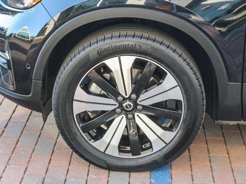 Used 2023 Volvo C40 P8 Recharge Plus w/ Protection Package Premier image 5