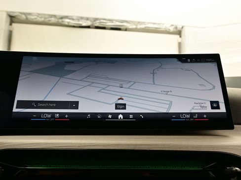 Used 2025 BMW 330i xDrive Sedan image 21