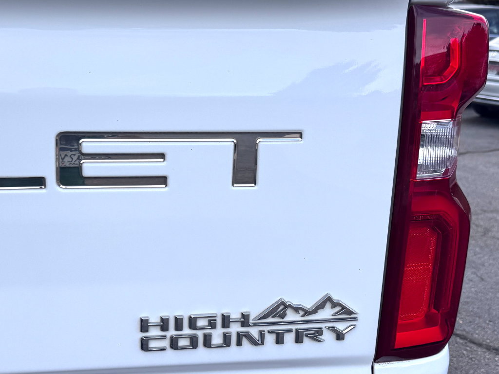 Used 2021 Chevrolet Silverado 3500 High Country w/ Z71 Off-Road Package AWD/4WD image 11