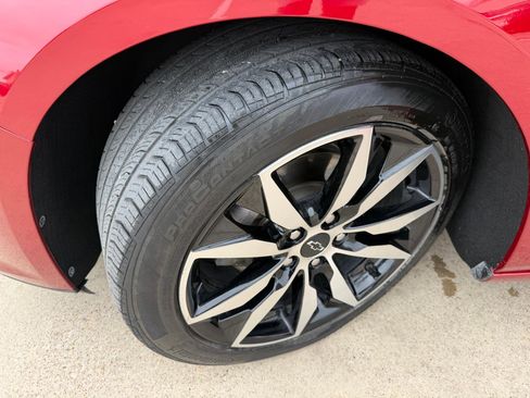 Used 2023 Chevrolet Malibu RS w/ LPO, Floor Liner Package FWD image 9