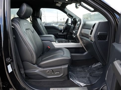 Used 2022 Ford F250 Platinum image 24