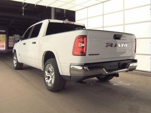 Used 2025 RAM 1500 Big Horn AWD/4WD image 4