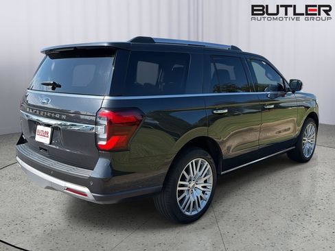 Used 2024 Ford Expedition Limited RWD image 6