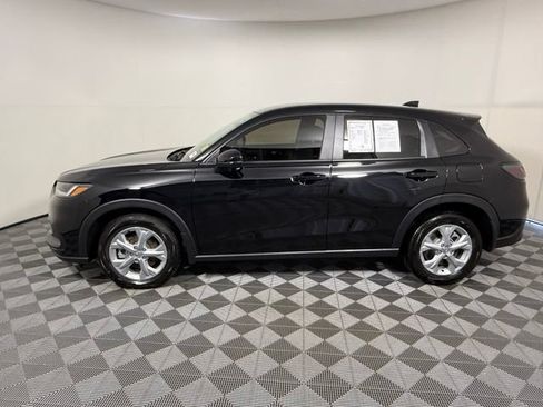 Used 2025 Honda HR-V LX image 3