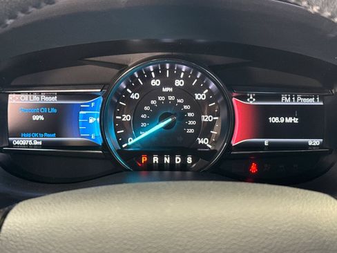 Used 2017 Ford Explorer XLT w/ Equipment Group 202A image 20