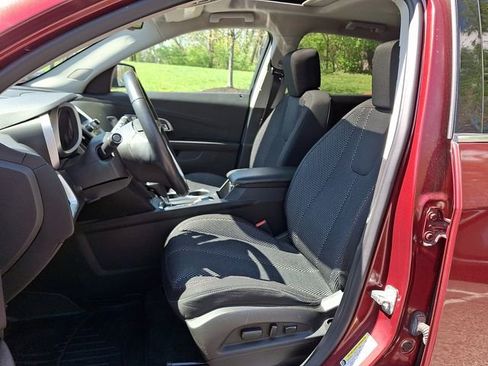 Used 2017 Chevrolet Equinox LT w/ Convenience Package image 13