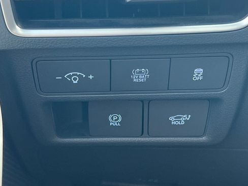 Used 2025 Hyundai Sonata Limited FWD image 39