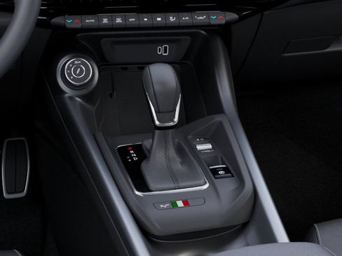 New 2025 Alfa Romeo Tonale w/ Premium Package AWD/4WD image 25