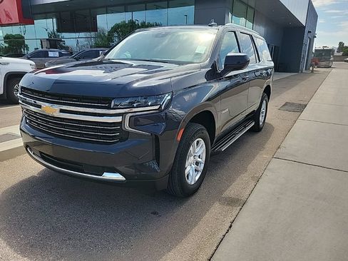 Used 2024 Chevrolet Tahoe LT AWD/4WD image 3