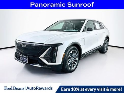 Used 2025 Cadillac Lyriq Sport w/ LPO, Floor Liner Package AWD/4WD image 3