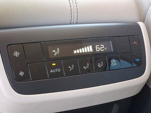 Certified 2023 Nissan Pathfinder SL AWD/4WD image 13
