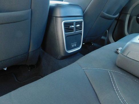 Used 2023 Dodge Charger SXT image 5