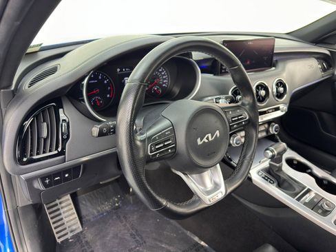 Used 2022 Kia Stinger GT1 image 13